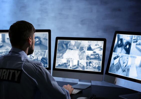 8 bước xử lý kẻ trộm đột nhập chung cư nhân viên bảo vệ cần biết 5 Cần Trang Bị Cho Bảo Vệ Siêu Thị Những Gì?