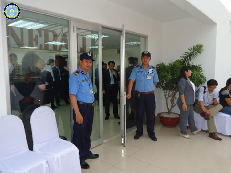 Quy trình phản ứng khẩn cấp khi có đám đông ảnh hưởng an ninh 9 Mô-tả-cv-trưởng-phòng-bảo-vệ