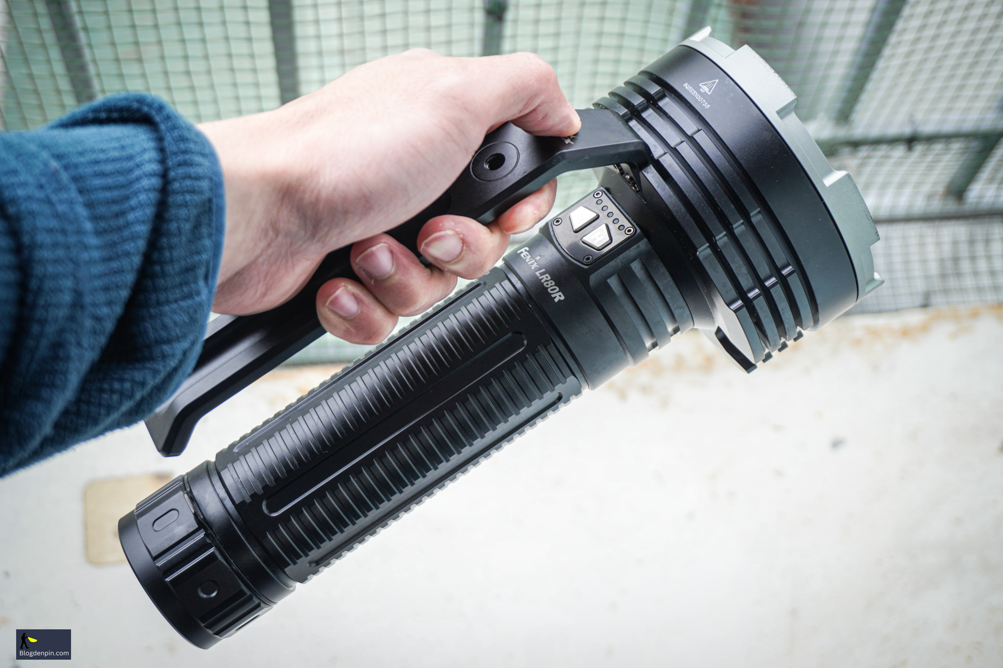 Chọn đèn pin bảo vệ trực ca đêm tốt nhất 2025 5 đèn Pin Bảo Vệ Ca đêm